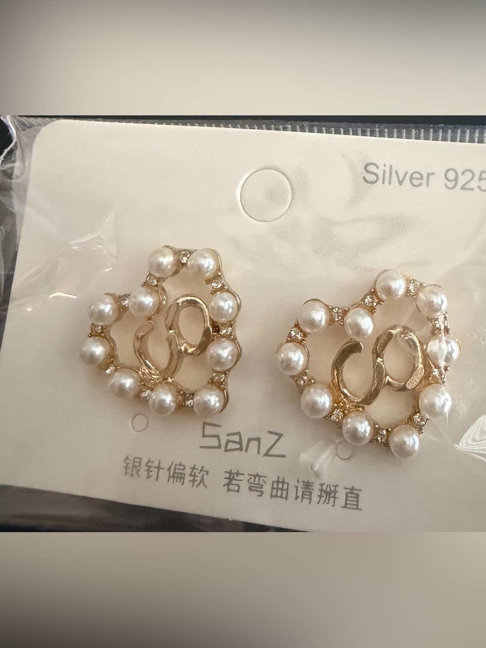 Gold-Tone Pearl Cluster Heart Stud Earrings - White Pearls